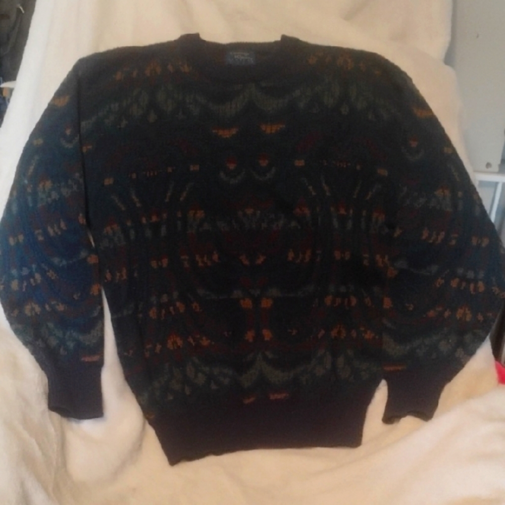 Black and Brown Crewneck Sweater with Geometric Pattern